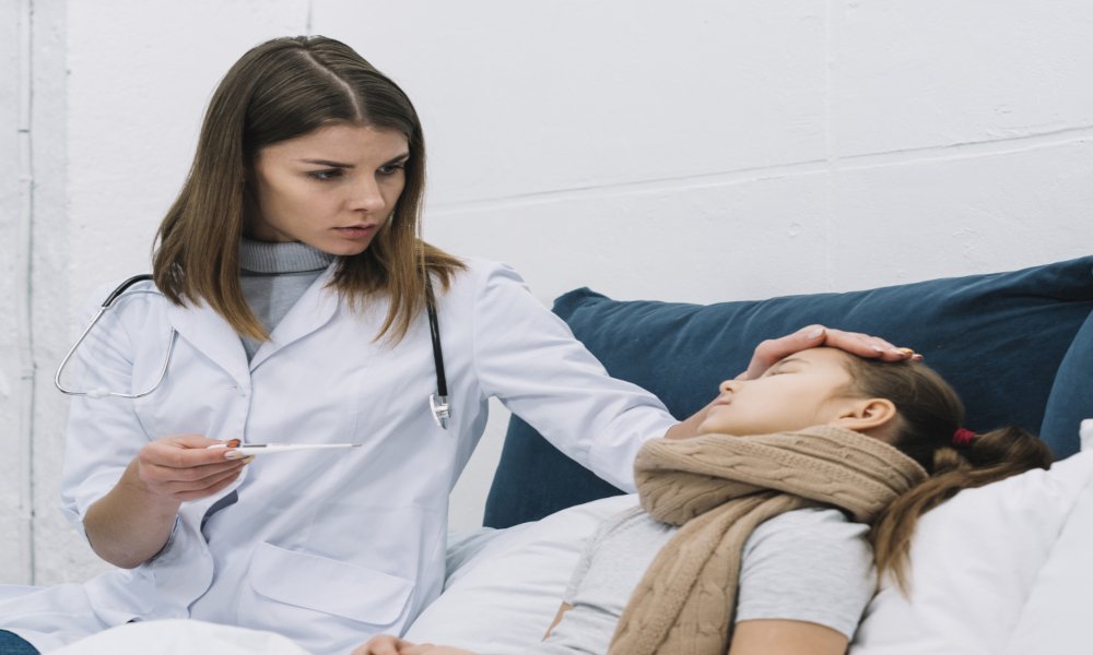 Como Lidar com Febre Alta em Crianças: Quando Ir ao Médico e o Que Fazer em Casa