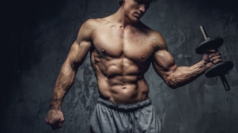 Por Que Seu Abdômen Não Aparece? (Mesmo Treinando Forte)