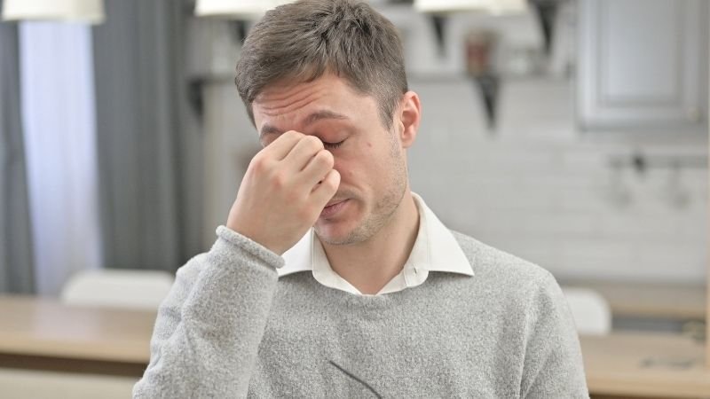 👁️ Sensibilidade à Luz: O Que Pode Estar Acontecendo com Seus Olhos