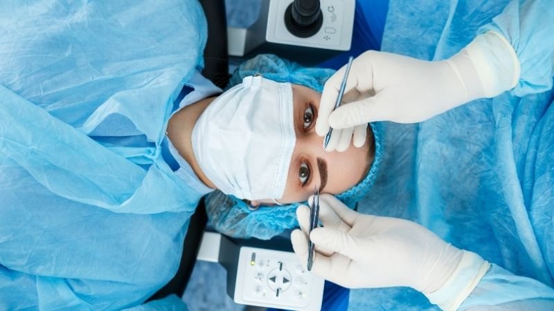 👁️🔬 Cirurgia Refrativa para Astigmatismo: Quem Pode Fazer, Técnicas e Resultados Esperados