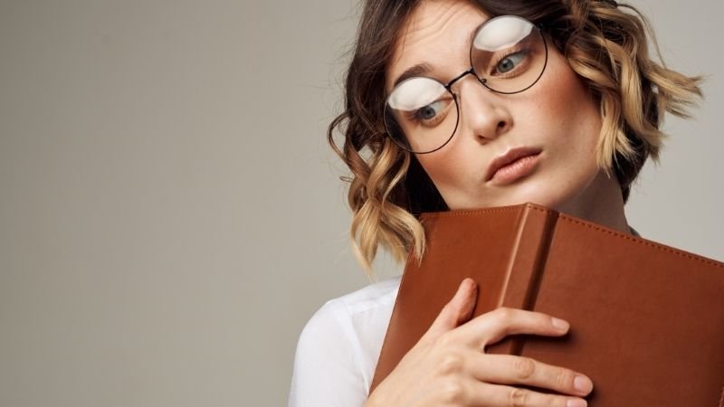 👓🔬 Presbiopia Tem Cura? Entenda as Opções Modernas de Tratamento